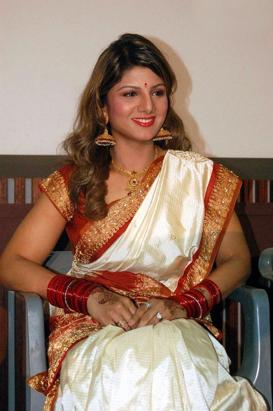 Hot Tamil Actress Rambha Photo Gallery Photos.